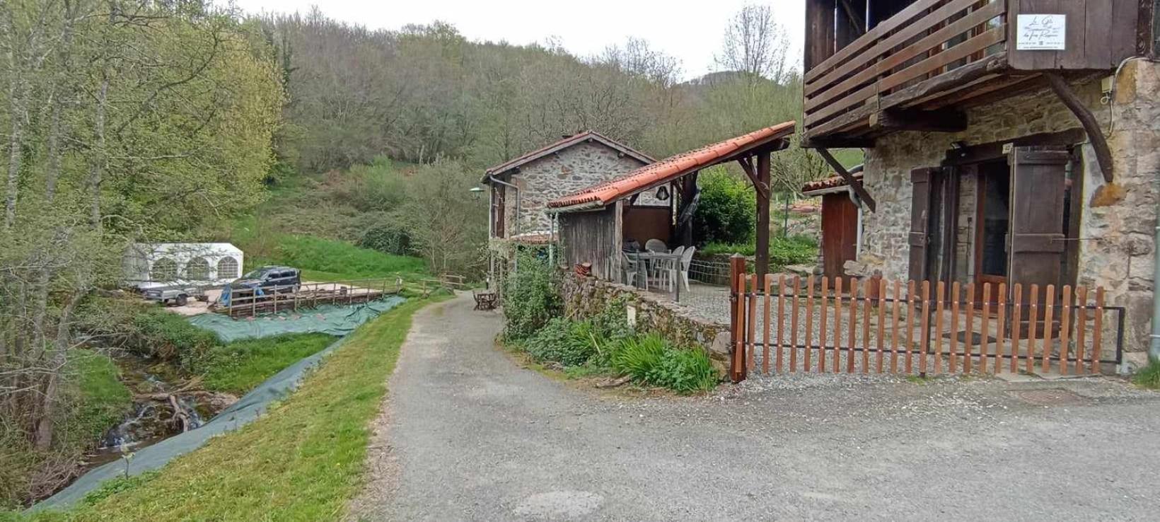 Le Gite Des Trois Ruisseaux Fougaron Extérieur photo